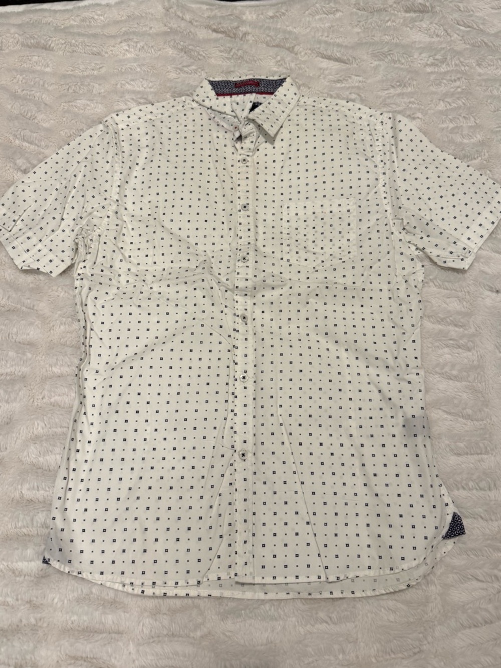 Across The Pond Signature Line 100% Cotton Men's Short-Sleeve Button-Up Shirt